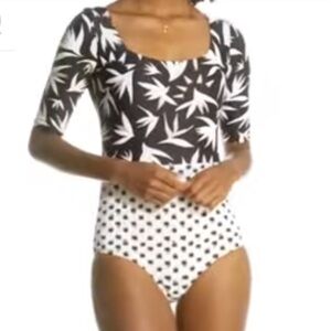 Seea Zuma Ebon One Piece Sleeved Surf Suit, Size Small
